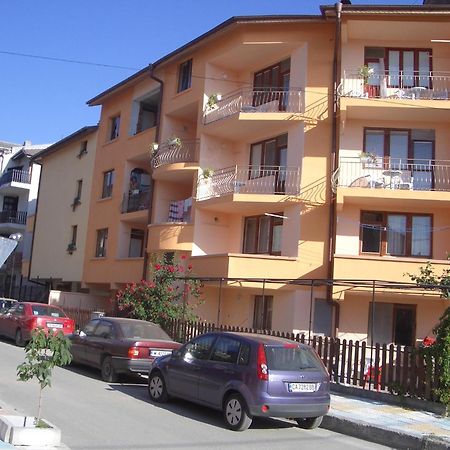 Primorski Briz Guest House Primorsko Ngoại thất bức ảnh