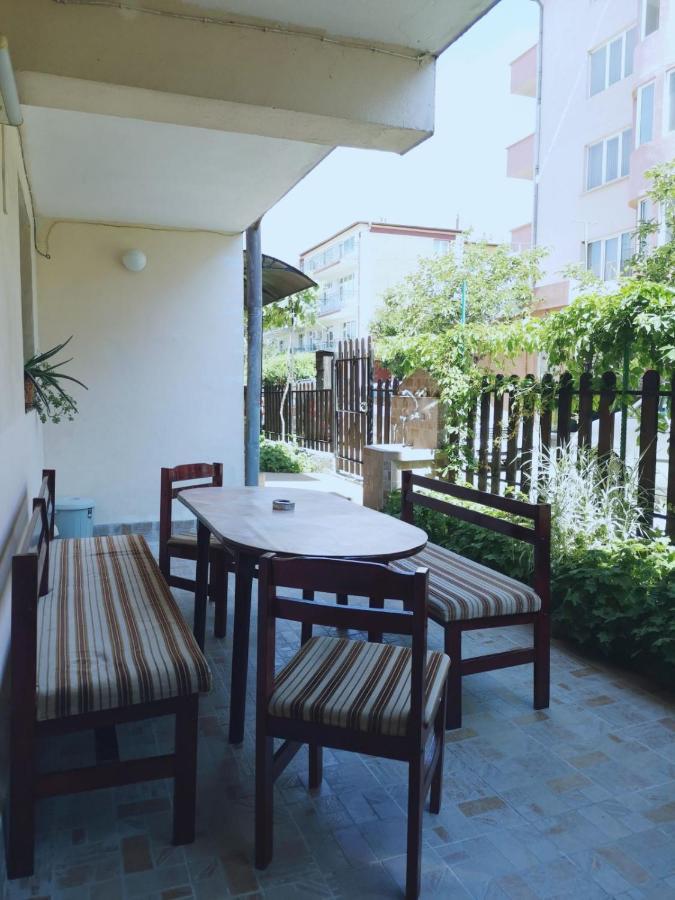 Primorski Briz Guest House Primorsko Ngoại thất bức ảnh