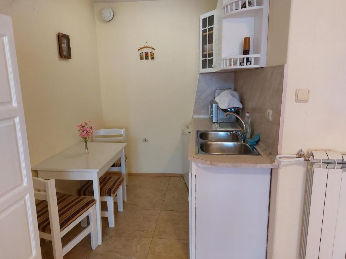 Primorski Briz Guest House Primorsko Ngoại thất bức ảnh