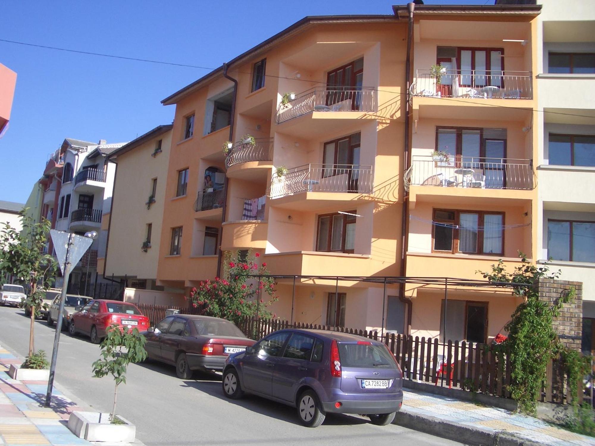 Primorski Briz Guest House Primorsko Ngoại thất bức ảnh